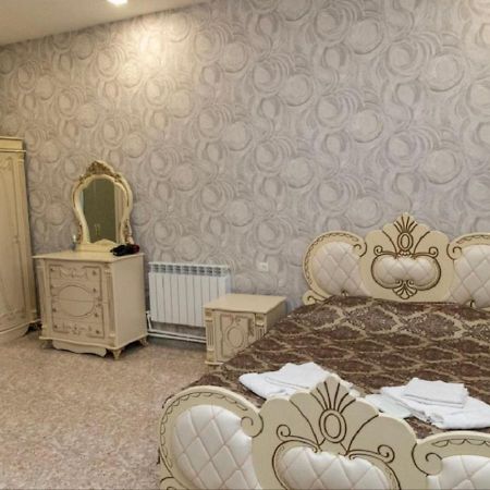 Noyemburg Hotel Noyemberyan المظهر الخارجي الصورة