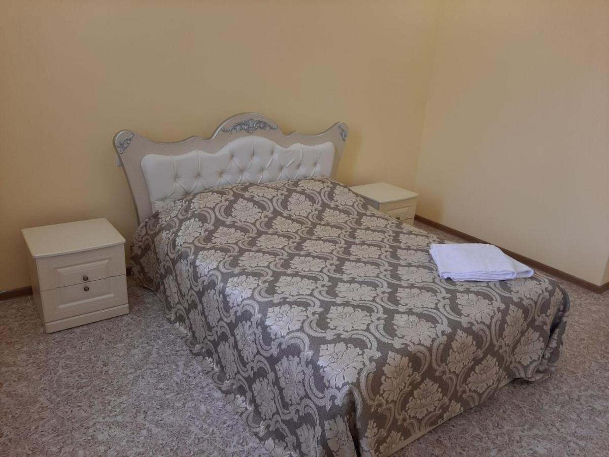 Noyemburg Hotel Noyemberyan المظهر الخارجي الصورة
